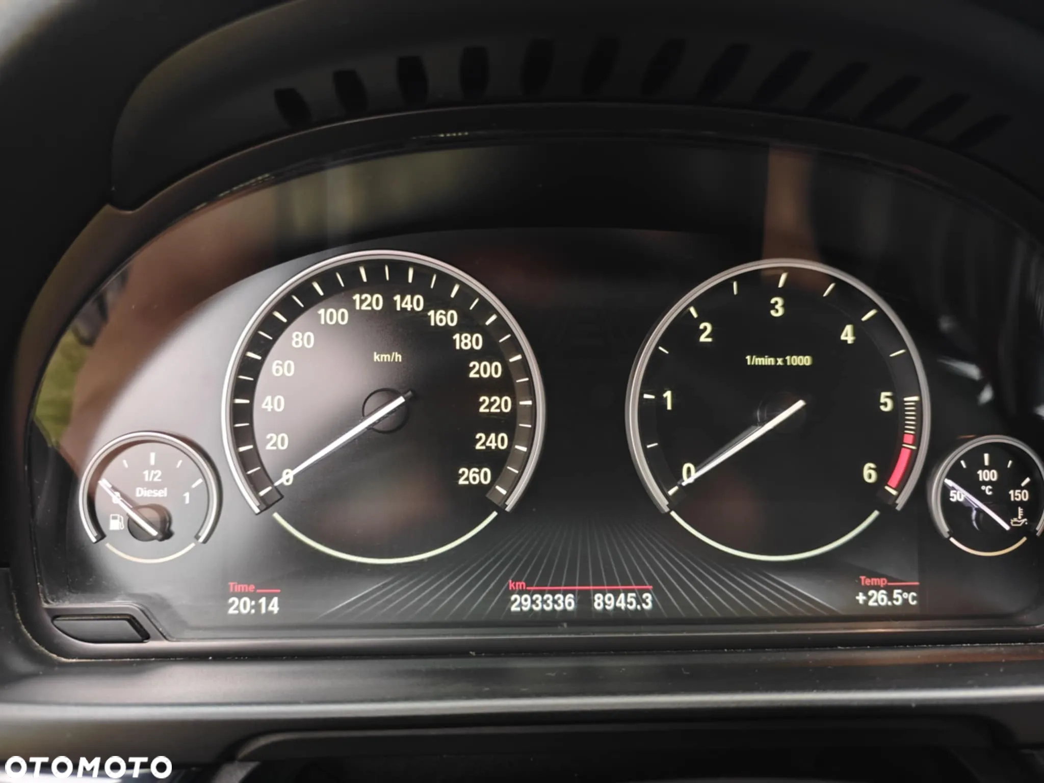 BMW Seria 5 530d xDrive Touring - 8