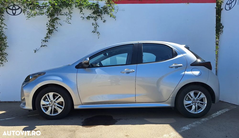 Toyota Yaris - 10