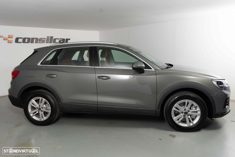 Audi Q3 45 TFSIe S tronic - 8