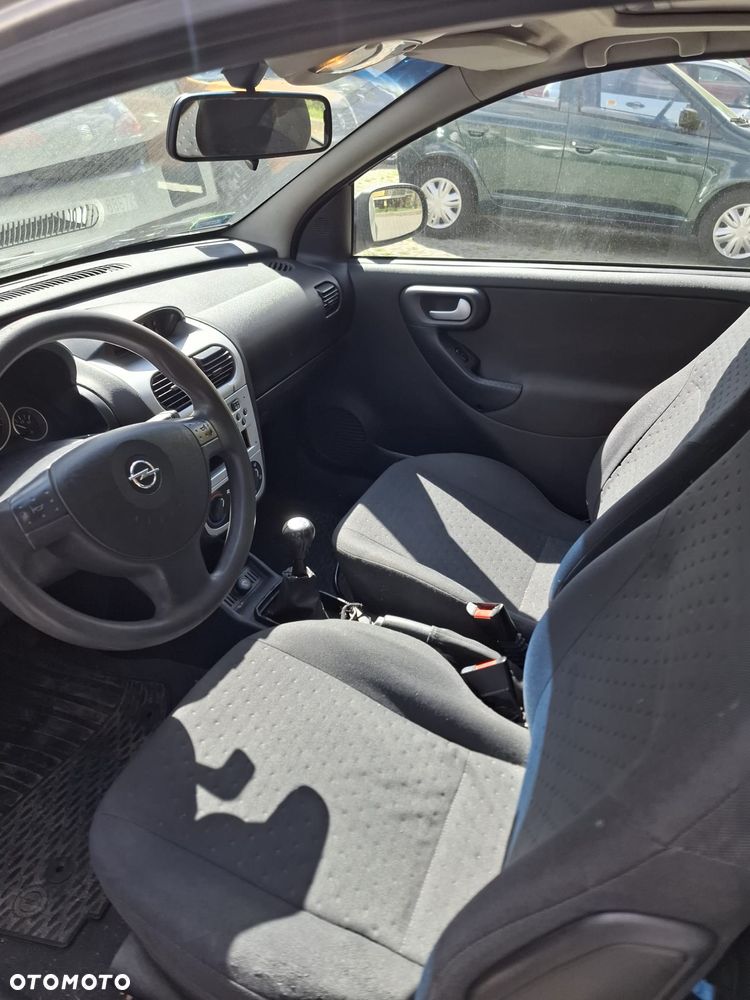 Opel Corsa 1.7 DTI NJoy - 4