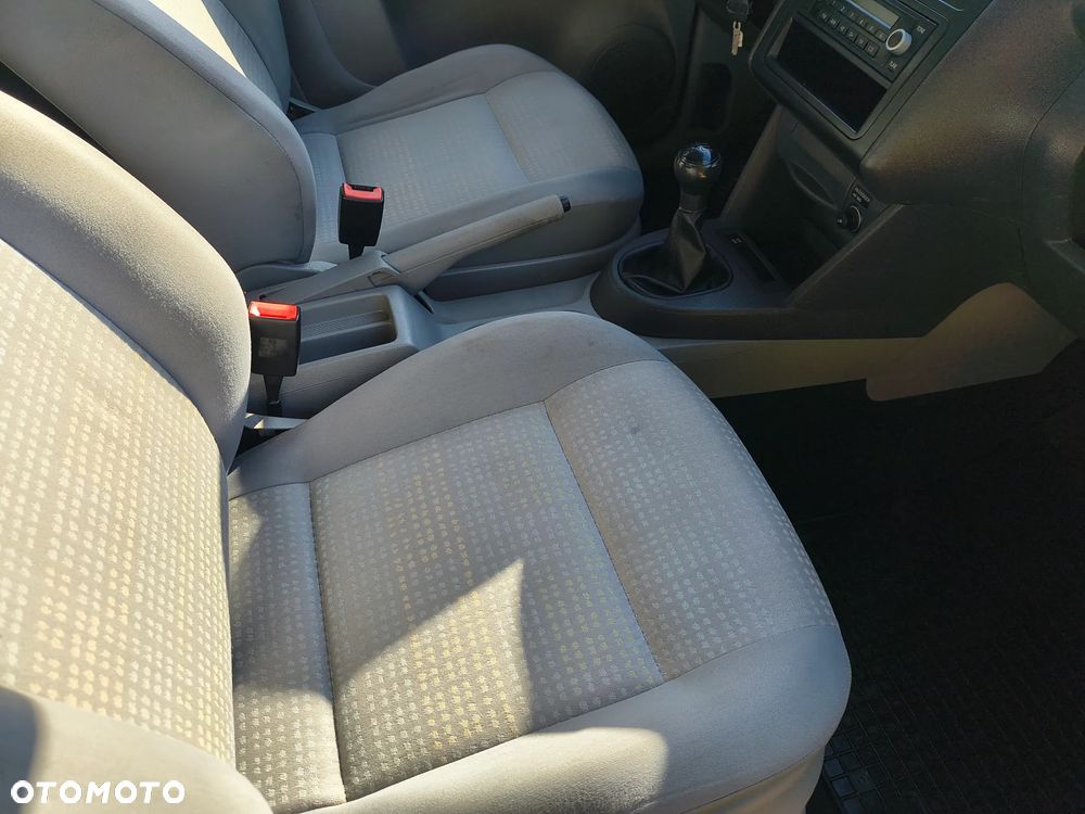 Volkswagen Caddy - 16