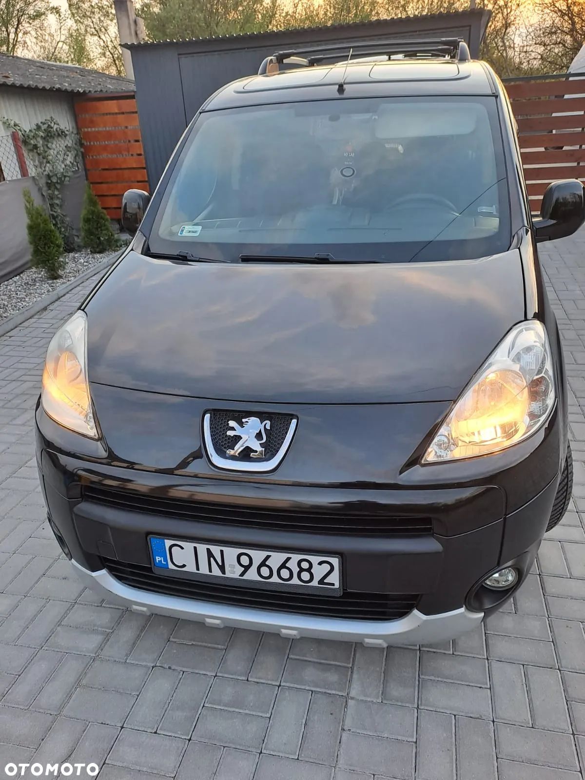 Peugeot Partner Tepee 120 VTi Family - 1