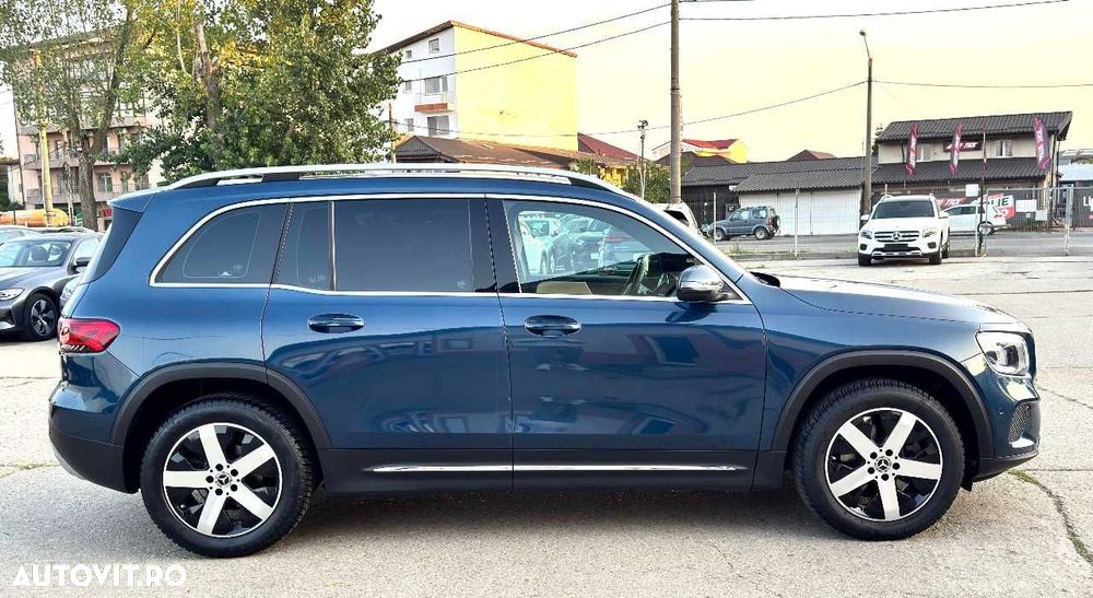 Mercedes-Benz GLB - 10