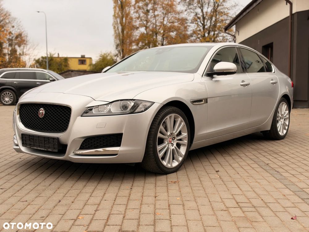 Jaguar XF