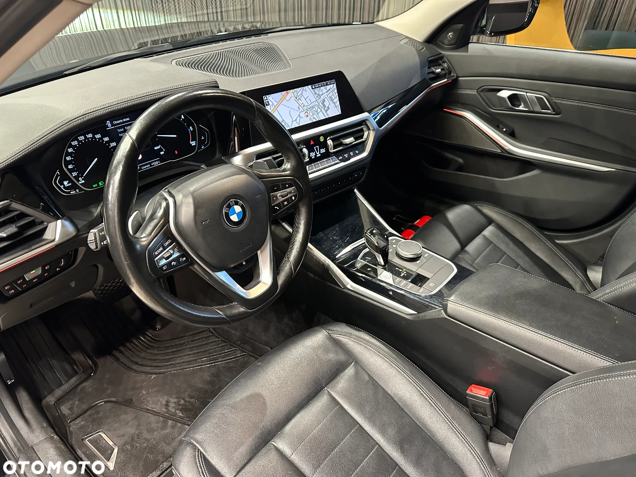 BMW Seria 3 320d xDrive Luxury Line - 9