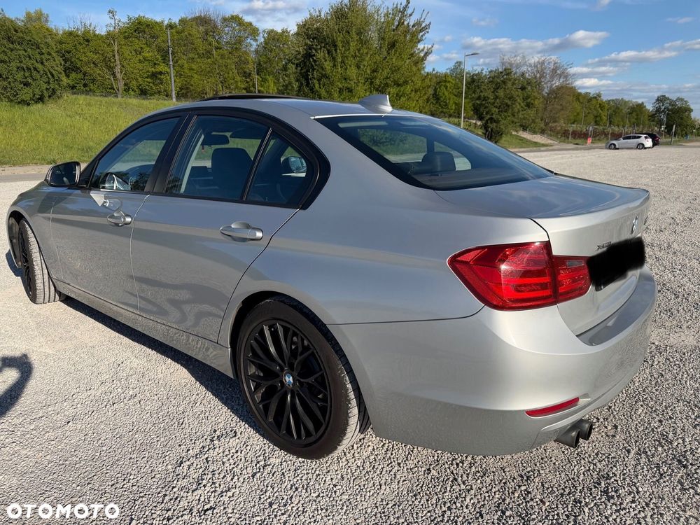BMW Seria 3 328i xDrive - 3