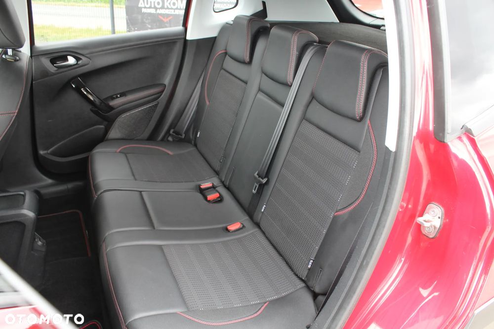 Peugeot 2008 PureTech 110 Stop&Start GT-Line Edition - 11