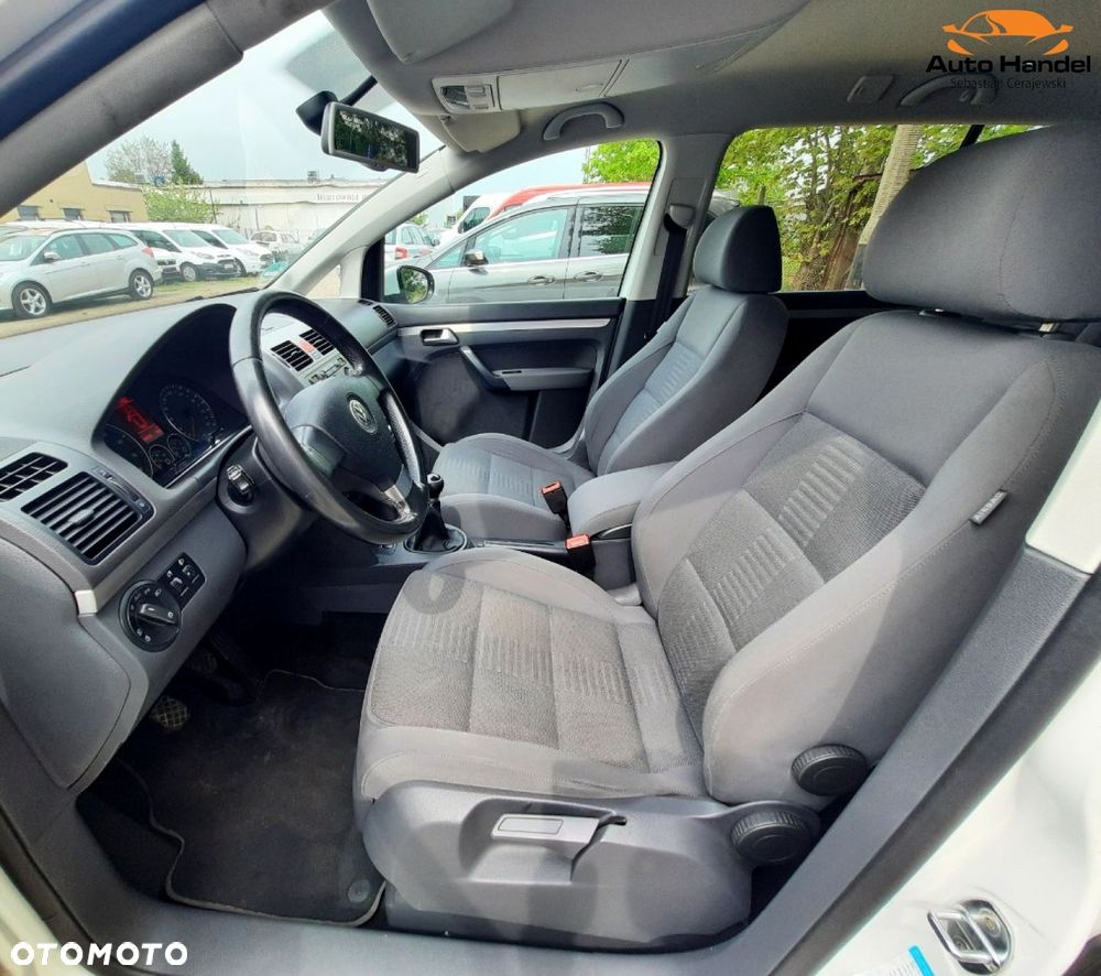 Volkswagen Touran 1.4 TSI Highline - 29