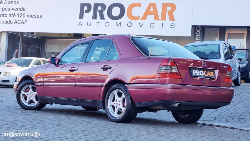 Mercedes-Benz C 250 D Elegance - 21