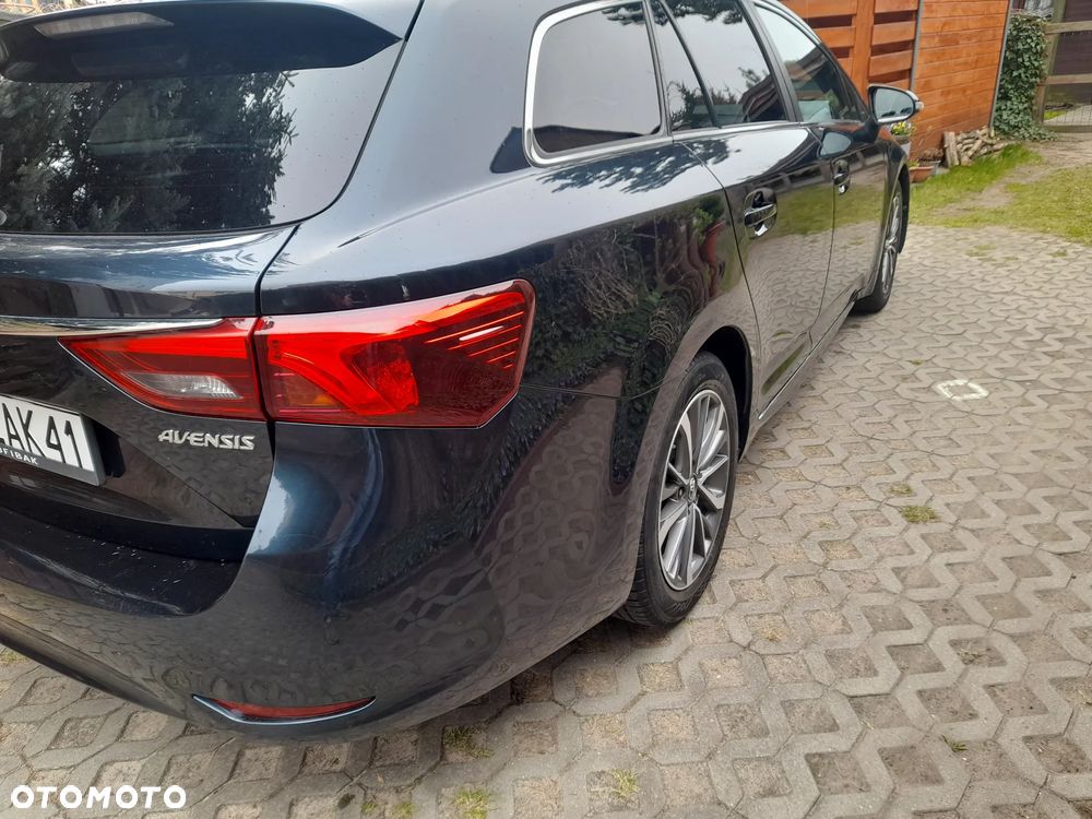 Toyota Avensis 2.0 D-4D Prestige - 12