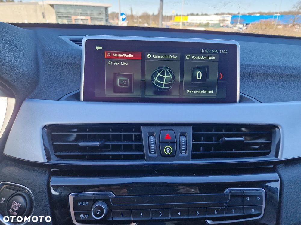 BMW X1 sDrive18i - 9