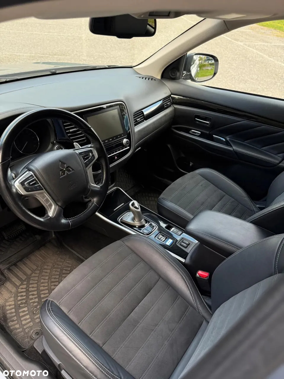 Mitsubishi Outlander PHEV Instyle - 27