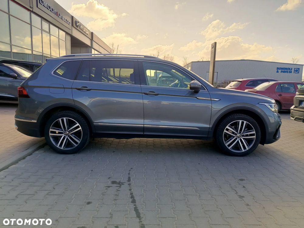 Volkswagen Tiguan 2.0 TDI SCR 4Mot Elegance DSG - 4