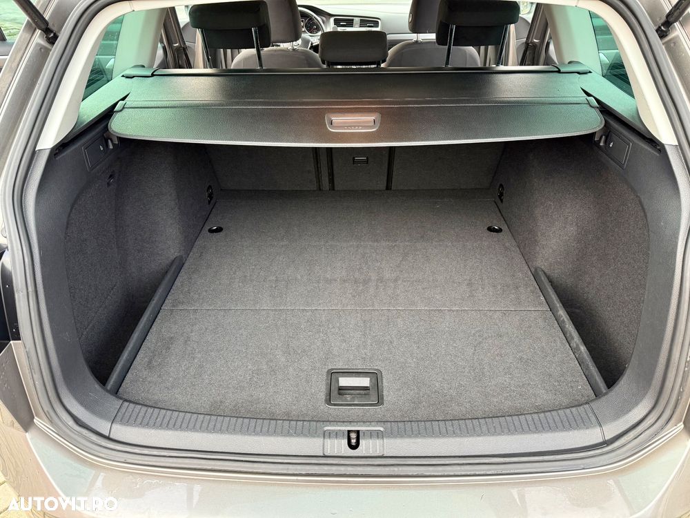 Volkswagen Golf Variant 1.6 BlueTDI DSG Comfortline - 15
