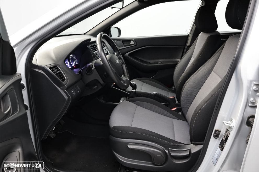 Hyundai i20 1.2 Access+Bluetooth 119g - 22