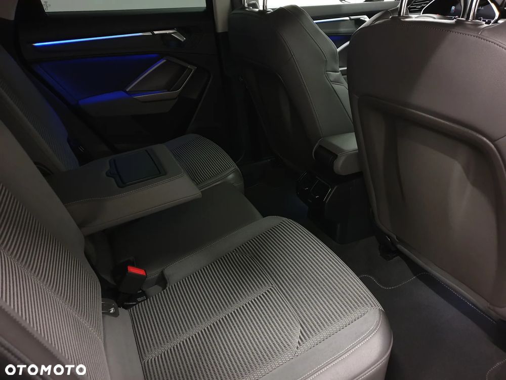 Audi Q3 Sportback 35 TDI quattro S tronic S line - 28