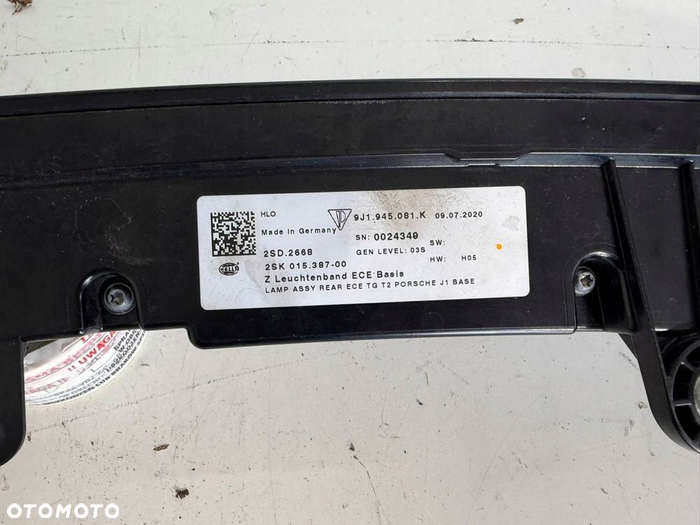 blenda klapy bagażnika taycan 9j1 eu - 16