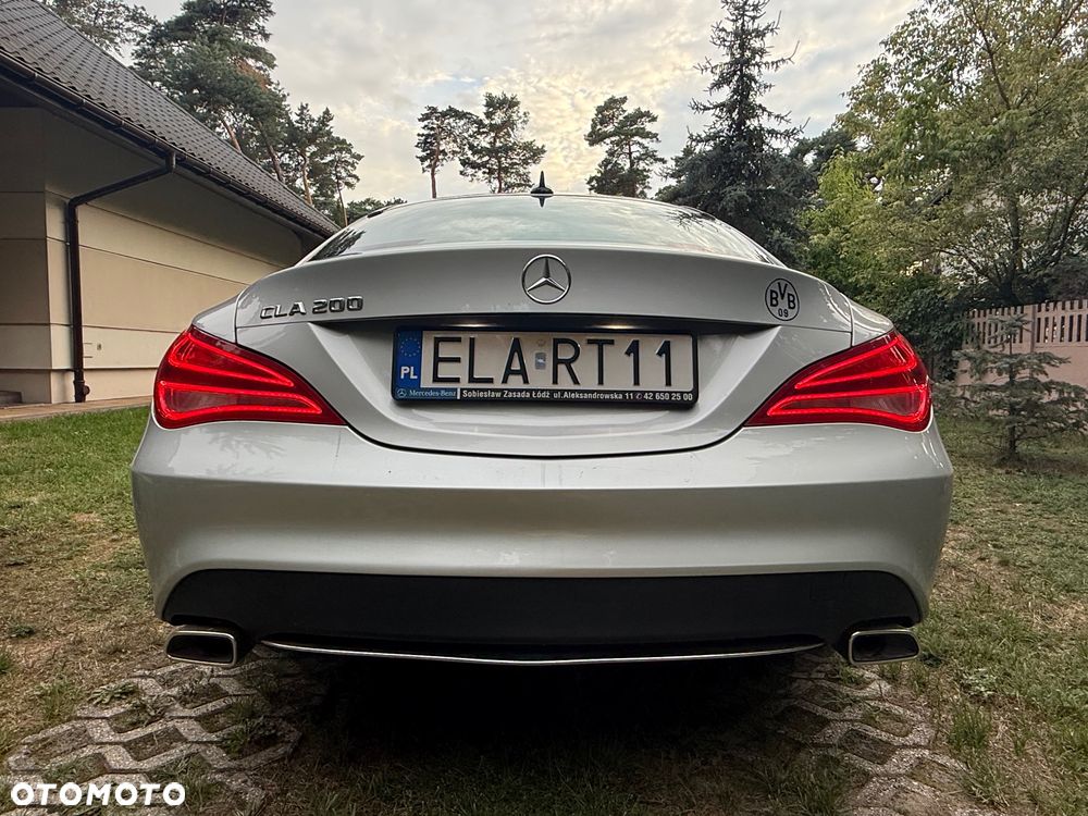 Mercedes-Benz CLA 200 7G-DCT Orange Art Edition - 9