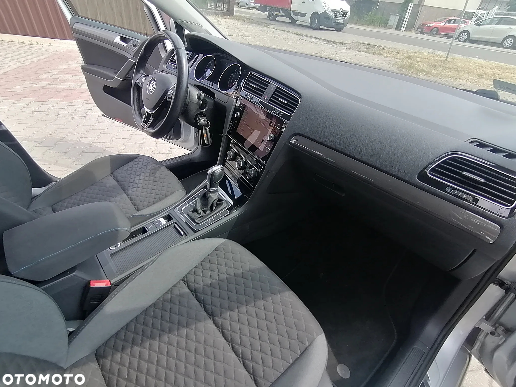 Volkswagen Golf Variant 2.0 TDI SCR DSG Join - 21