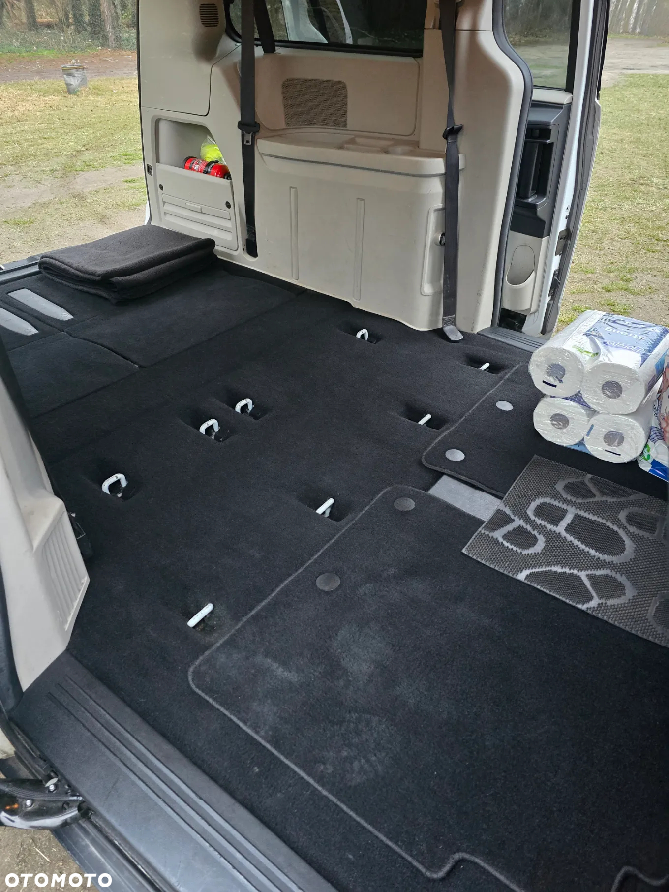Dodge Grand Caravan - 10