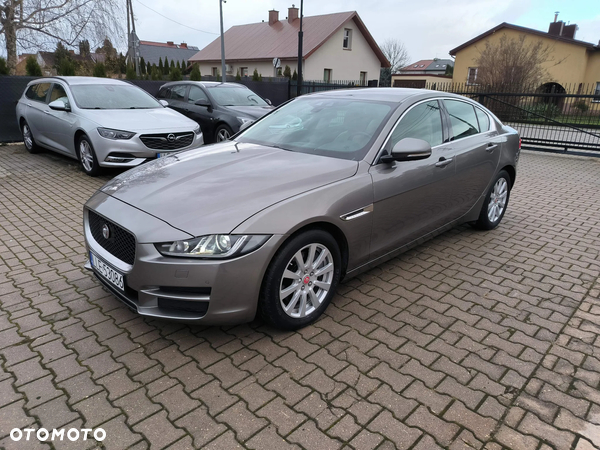 Jaguar XE 2.0 T Prestige