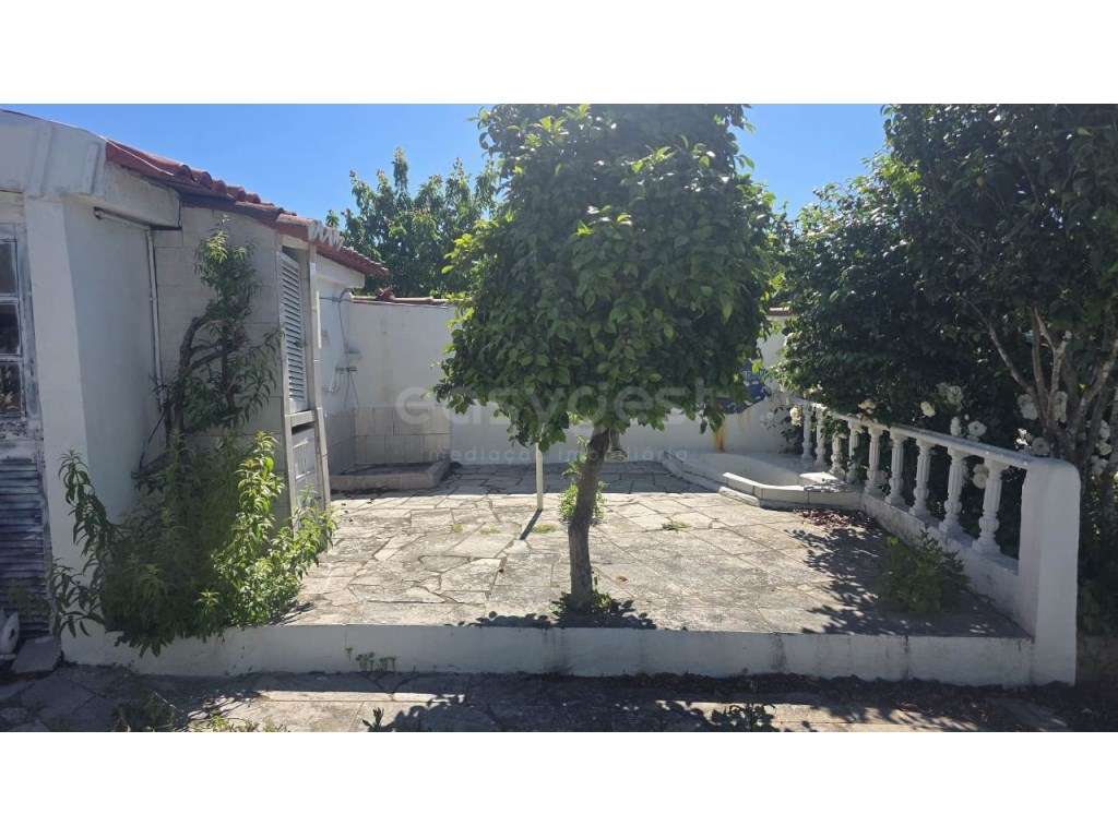 Duas Moradias T3 com Logradouro e garagem - Águas Belas, Ferreira d... - Grande imagem: 3/40