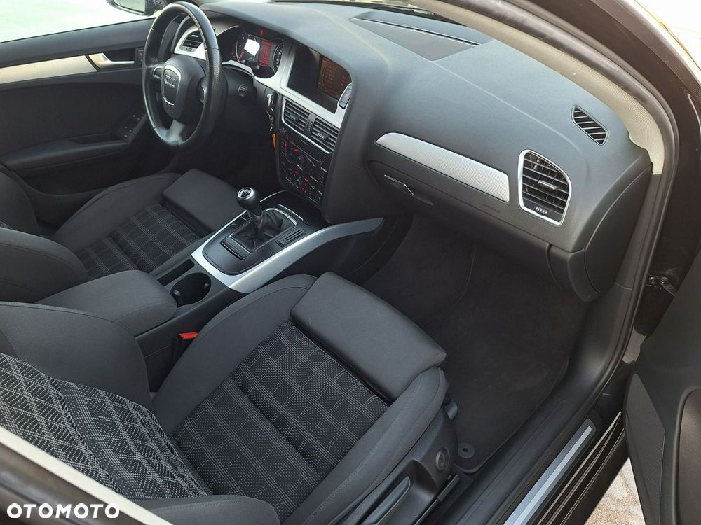 Audi A4 Allroad - 8