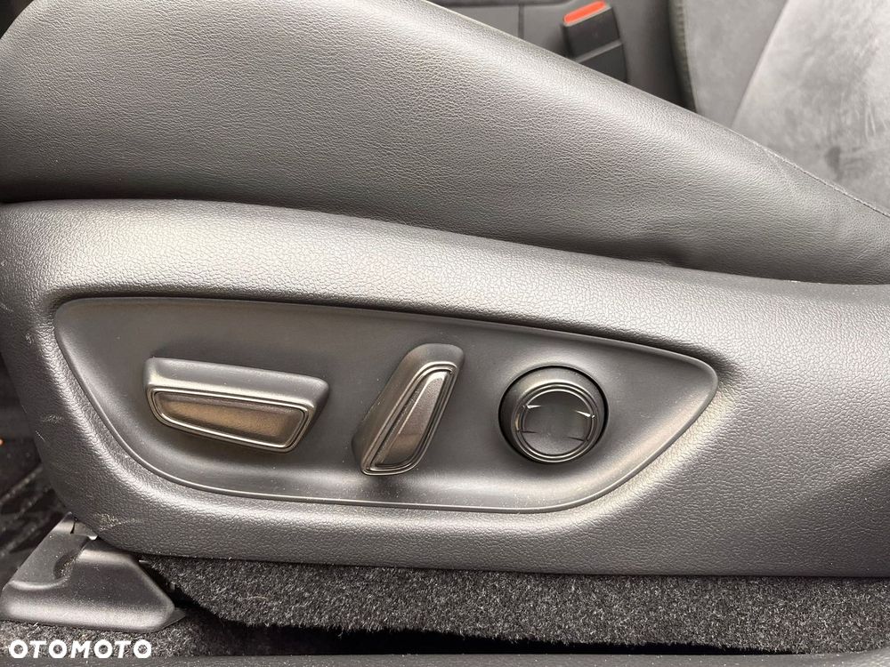 Lexus LBX 1.5 Hybrid Original Edition - 30