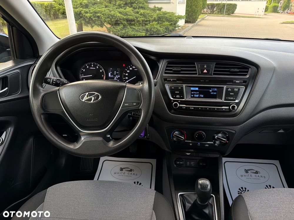 Hyundai i20 1.2 Pure - 33