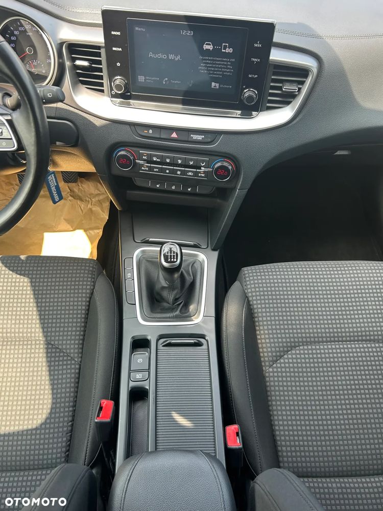Kia Ceed 1.0 T-GDI Business Line - 14
