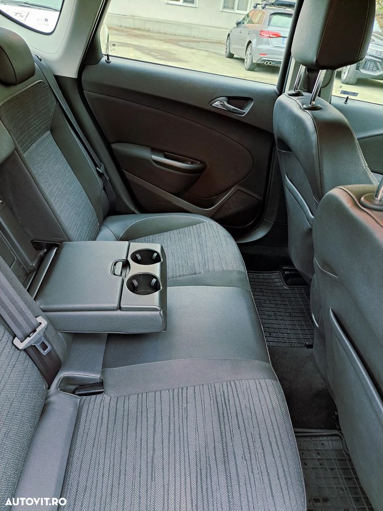 Opel Astra 1.4 Turbo ECOTEC Enjoy - 5