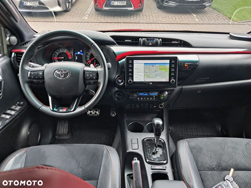 Toyota Hilux 2.8 D-4D Double Cab GR Sport 4x4 - 7