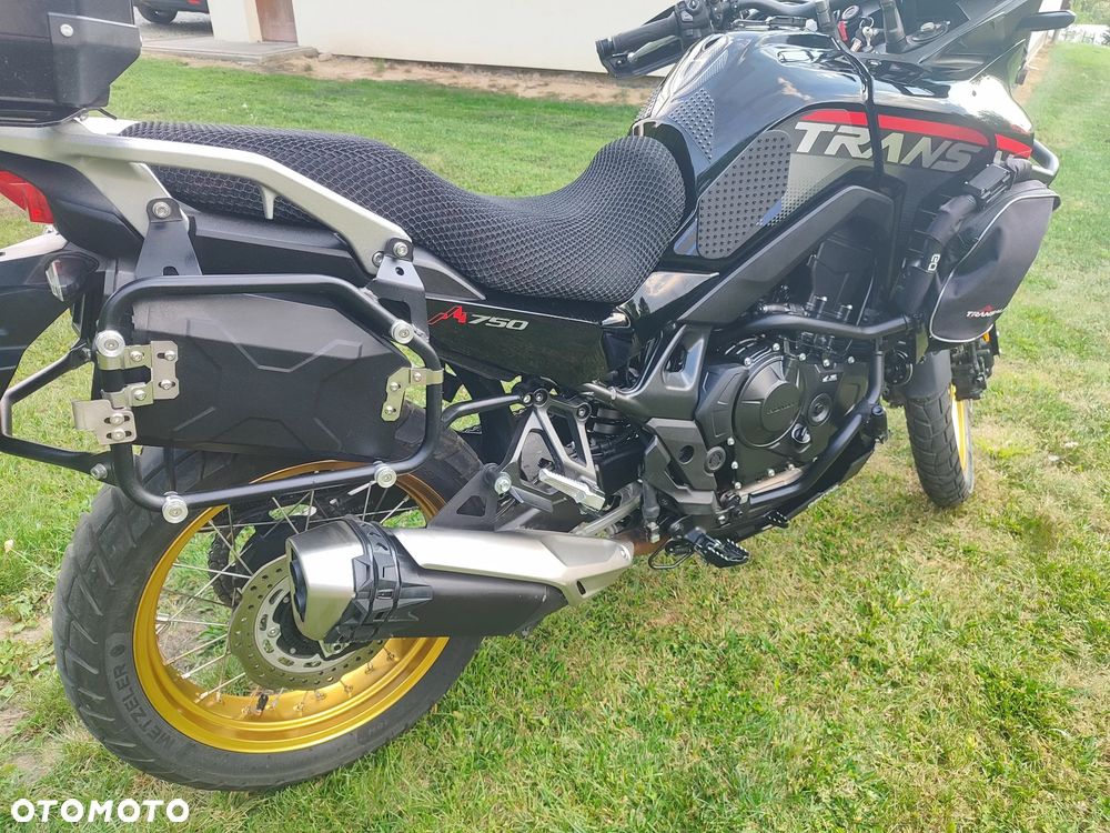 Honda XL - 9