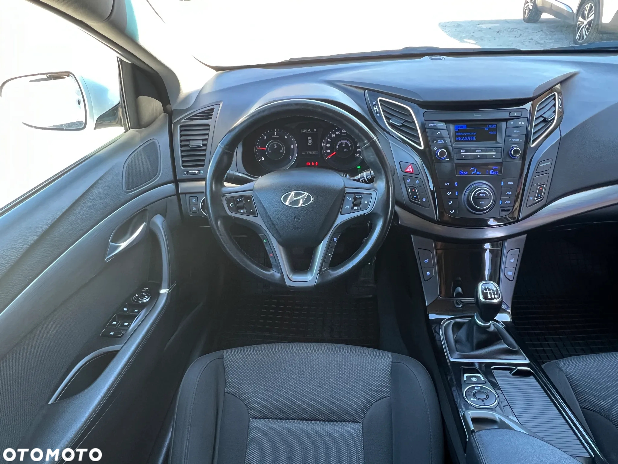 Hyundai i40 1.7 CRDi BlueDrive Premium - 18