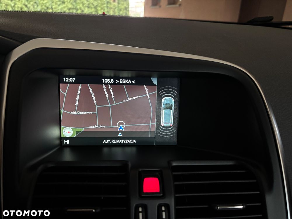 Volvo XC 60 D4 Geartronic Momentum - 19