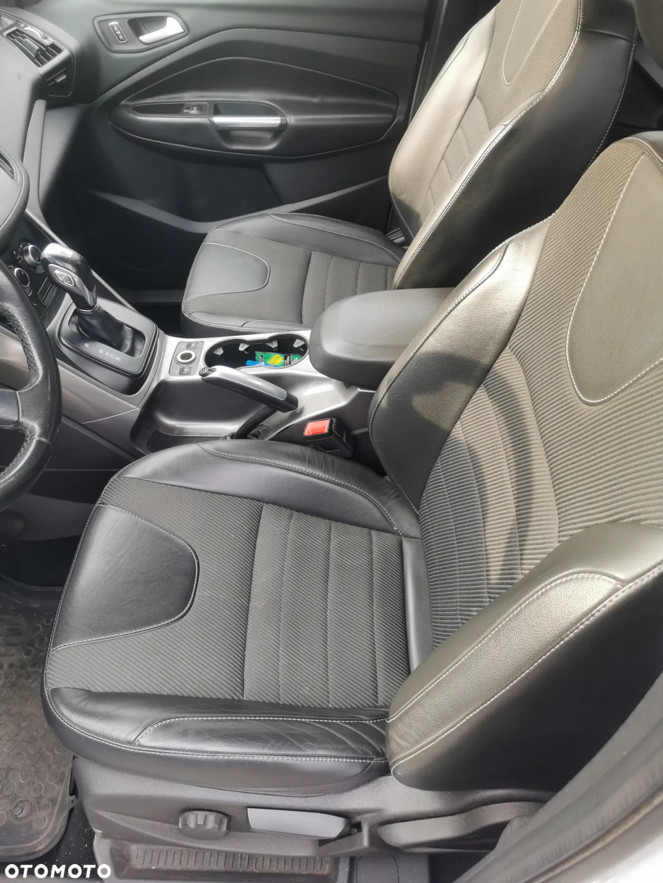 Ford Kuga - 8