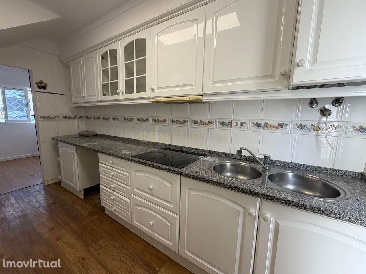 Moradia T2 no Feijó (Bairro Bento Gonçalves)  + Anexo T1 - Grande imagem: 4/22