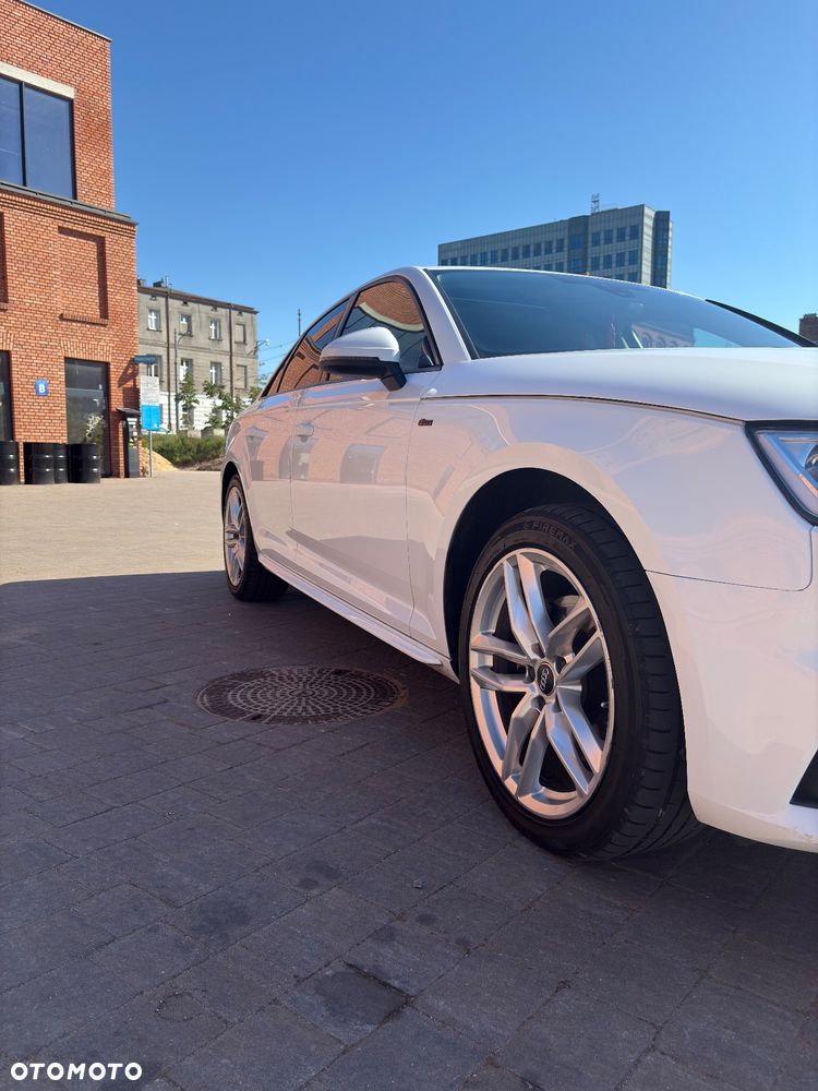 Audi A4 Limousine 2.0 TFSI ultra Sport S tronic - 19
