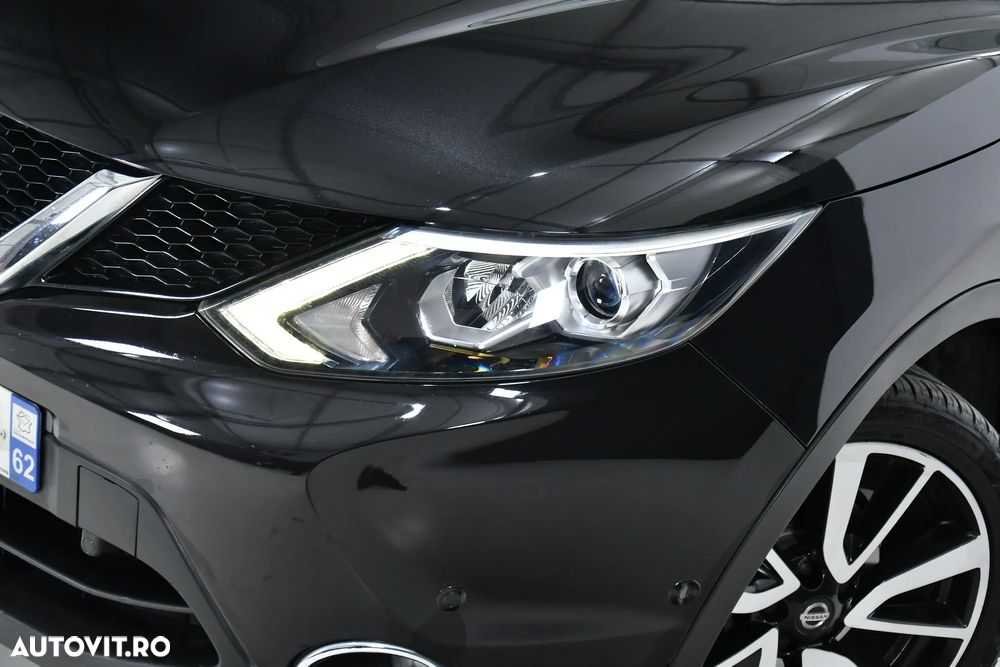 Nissan Qashqai 1.6 DCI Xtronic TEKNA+ - 21