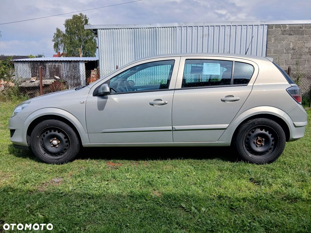 Opel Astra 1.6 Enjoy - 8