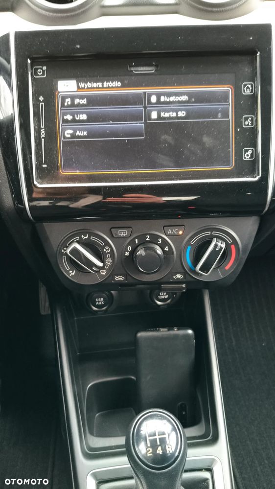 Suzuki Swift 1.2 Premium Plus - 8