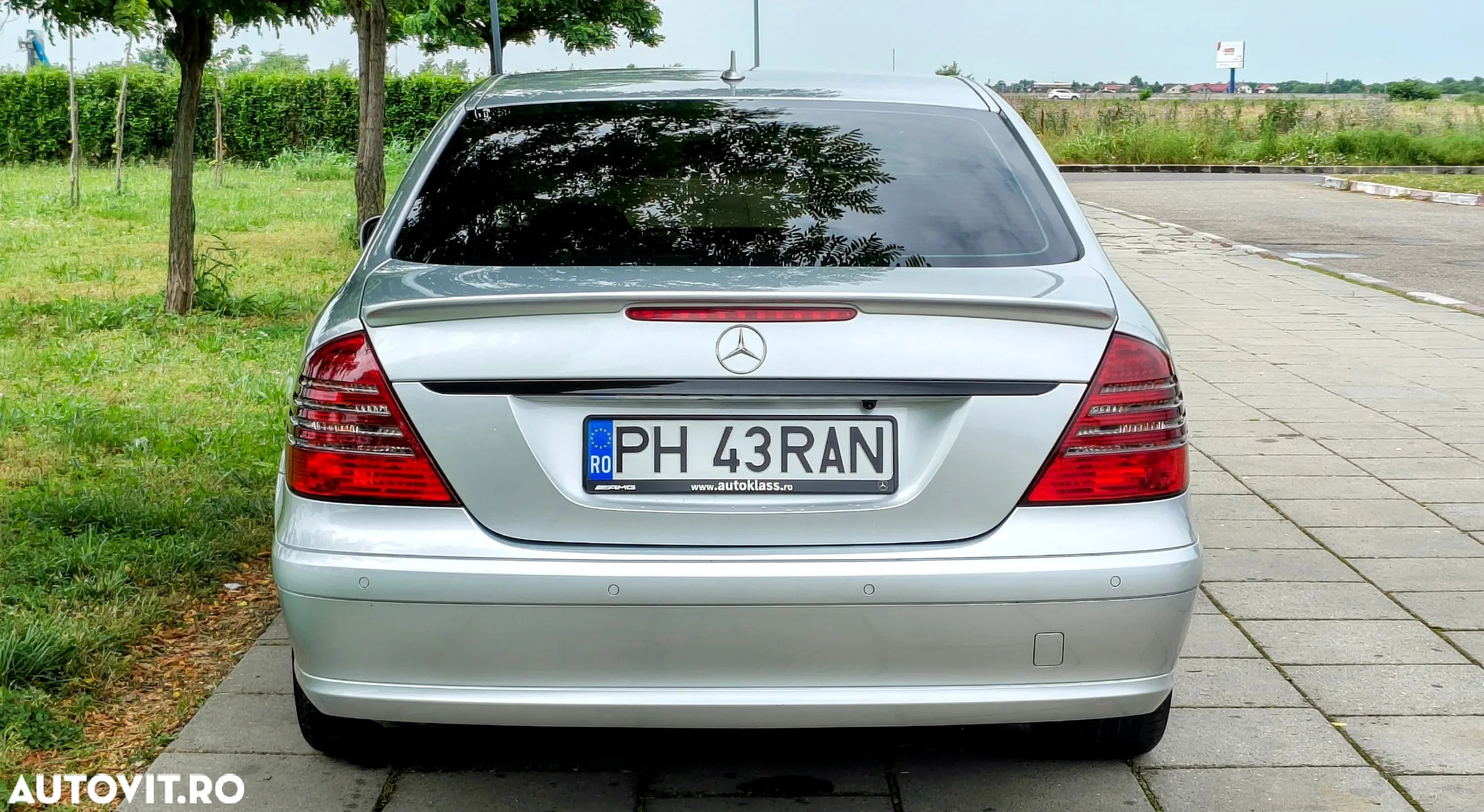 Mercedes-Benz E 220 T CDI Automatik Avantgarde - 8