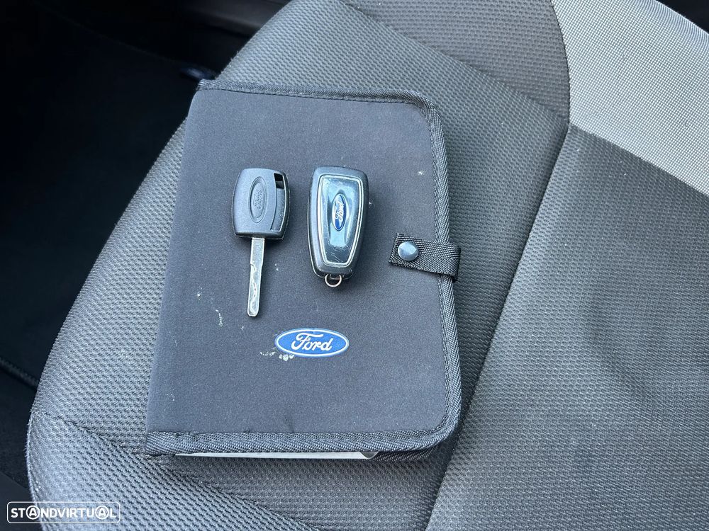 Ford Focus - 29