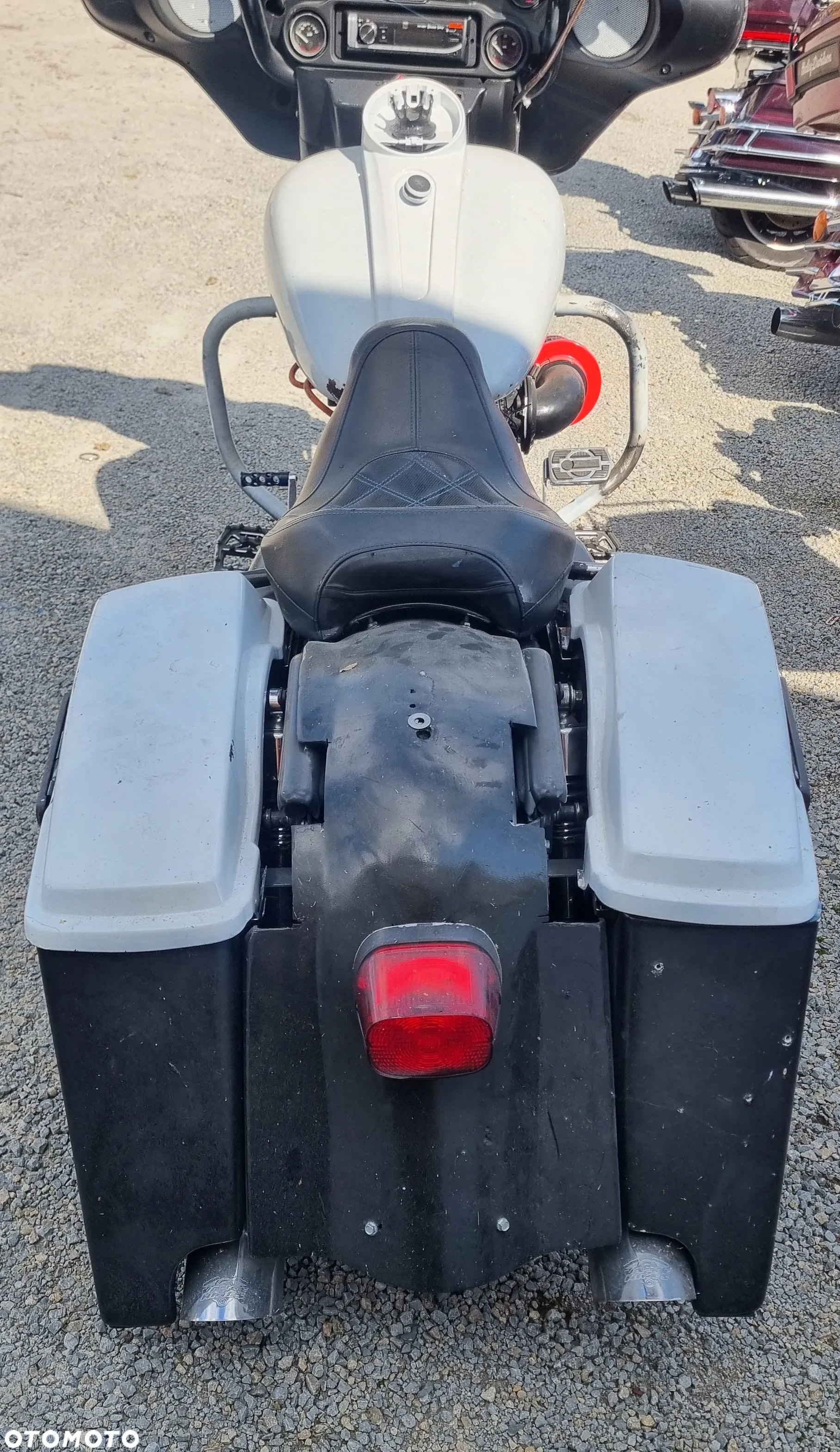Harley-Davidson Touring Street Glide - 4