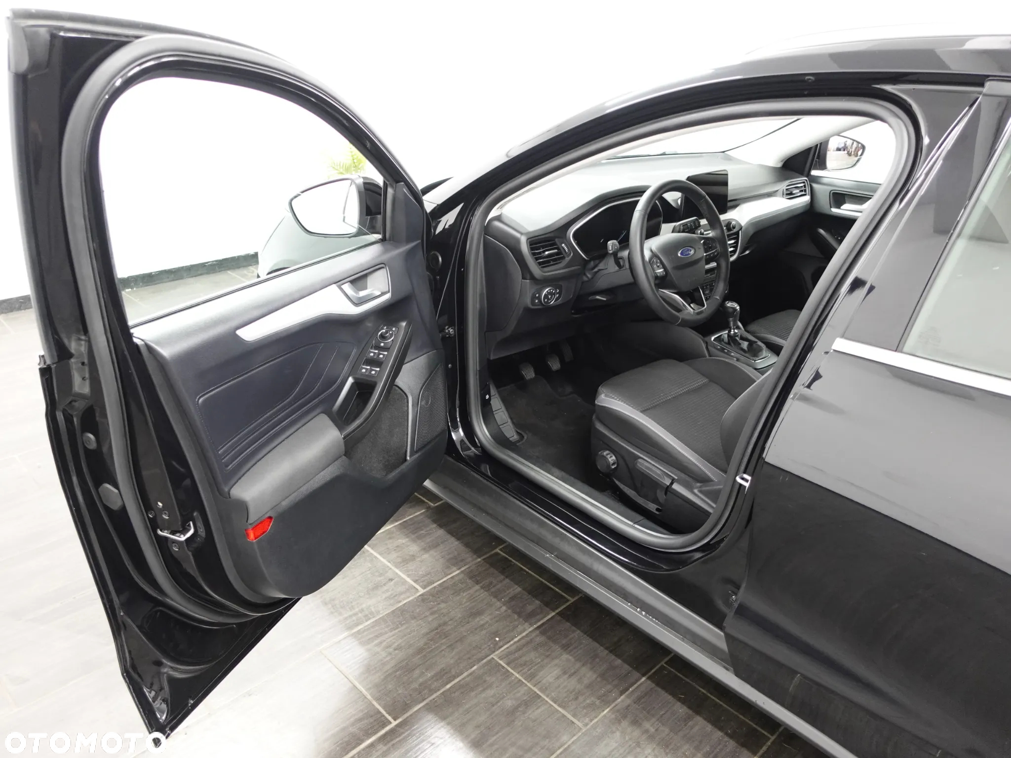 Ford Focus 1.0 EcoBoost mHEV Active - 19