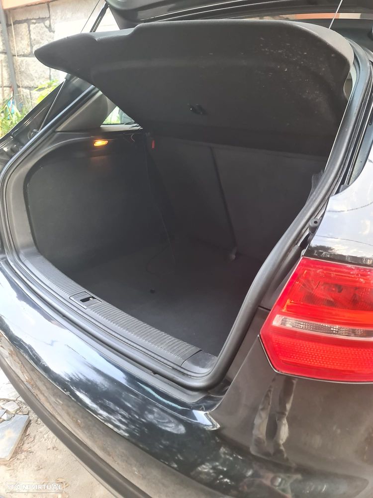 Audi A3 Sportback 1.6 TDI Attraction - 25