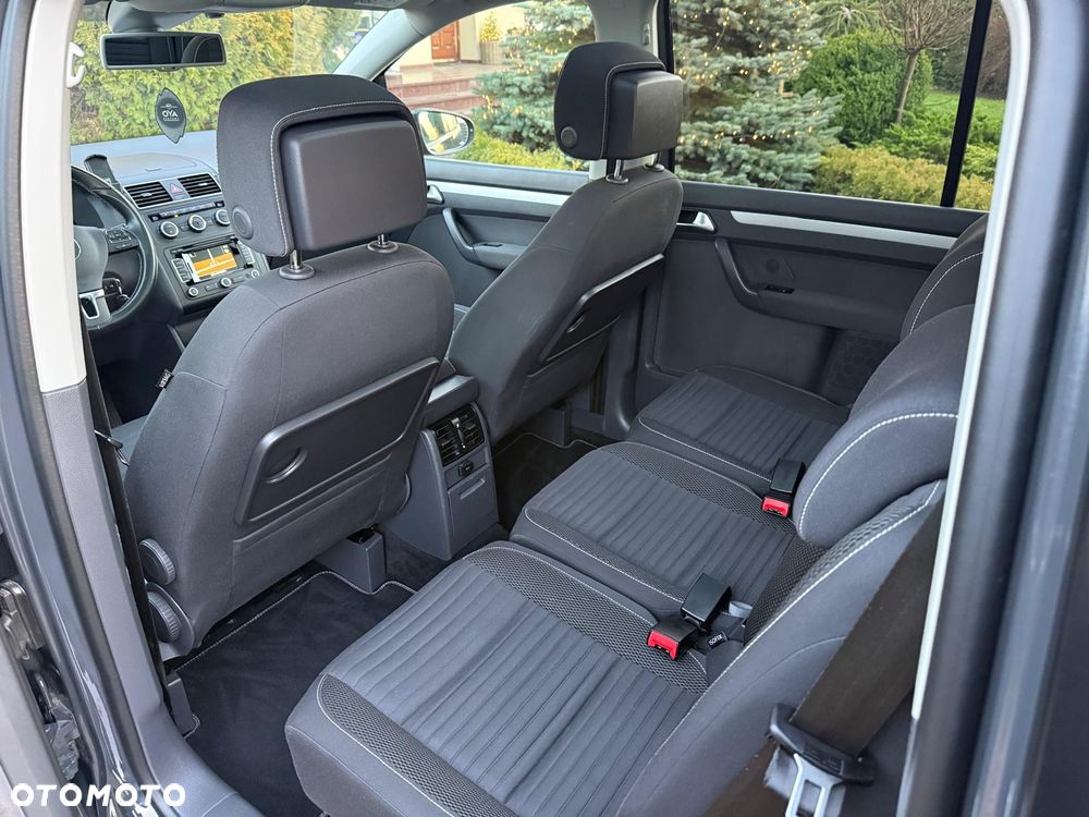 Volkswagen Touran 1.6 TDI DPF Cup - 14