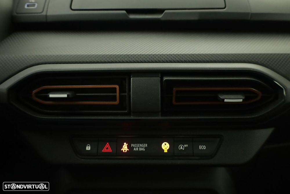 Dacia Sandero - 10