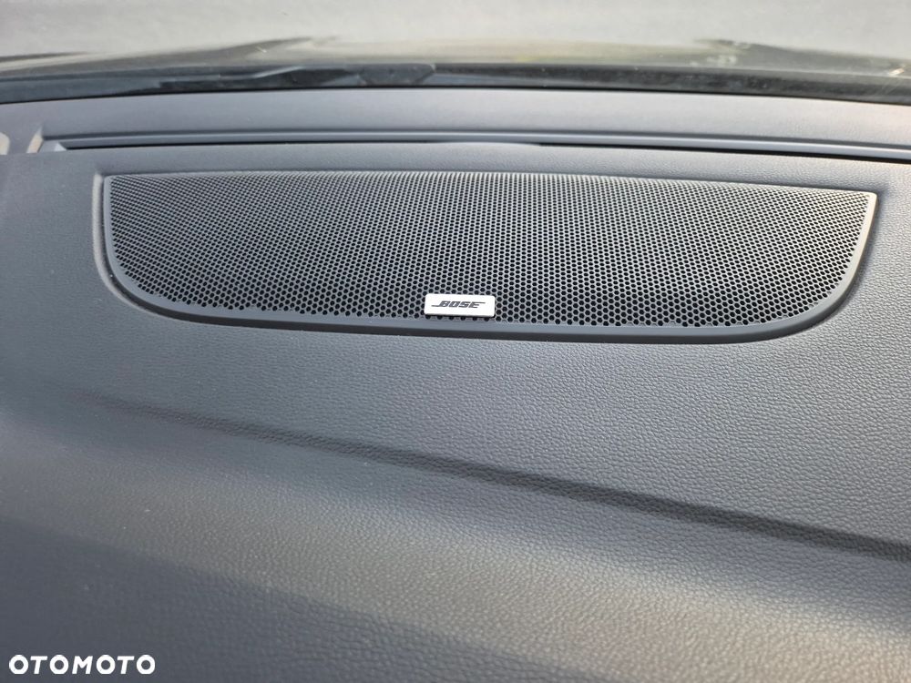 Renault Megane BLUE dCi 150 EDC BOSE EDITION - 12