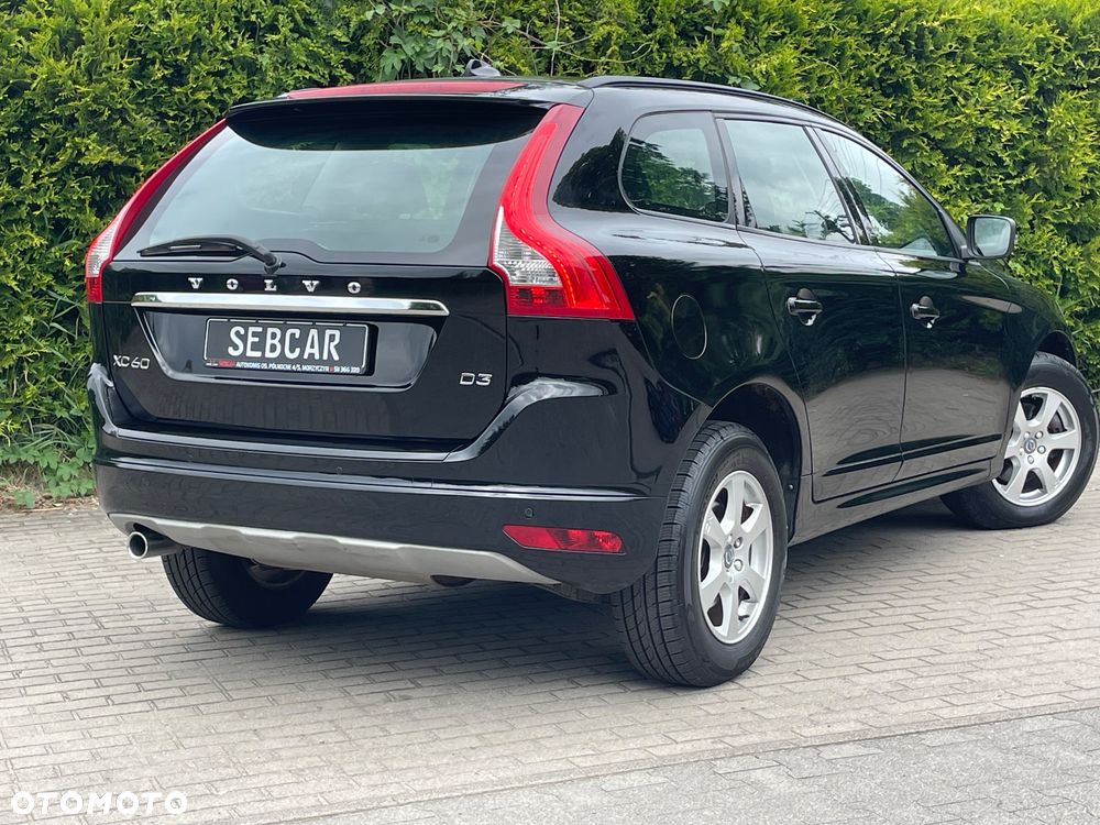 Volvo XC 60 D3 Momentum - 4